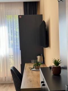 Midtown Prishtina Stays - Central Location - Pristina - 2