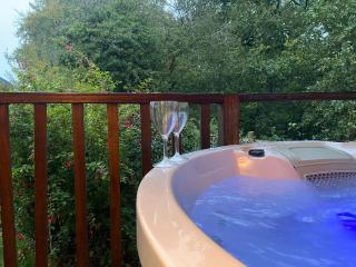 Cherry Tree Glamping - Stroud - 9