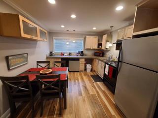 Great Spot near LSU and Mike the tiger - 9