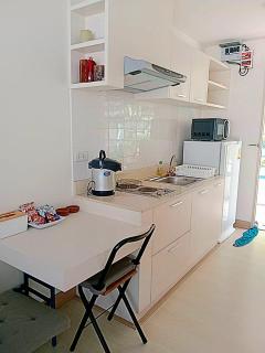 Condo The Beach Bangsaen 327-2 Pool Access - Bang Saen - 4