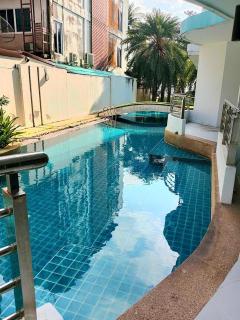 Condo The Beach Bangsaen 327-2 Pool Access - Bang Saen - 5
