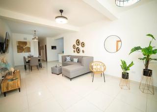 Divine Stay 3 Bedroom One minute from the beach on the malecon - San Felipe de Puerto Plata - 0