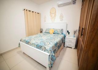 Divine Stay 3 Bedroom One minute from the beach on the malecon - San Felipe de Puerto Plata - 4