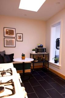 Charming and Cozy Studio in DT Northfield - Northfield - 7