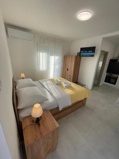 Studio Apartment Iva with Balcony - Zadar - 9