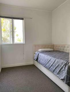 Beach Haven - Auckland - 4