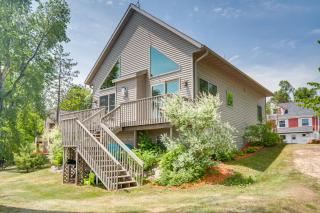 Lakefront Wisconsin Getaway with Kayak and Boat Dock! - - 9