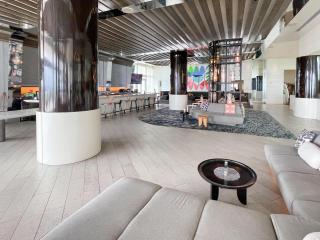 2BR W Residence FLL, OCEAN VIEWS, Infinity pool, hot tub, large balcony, easy amentiy access - 5