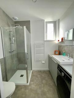 Appartement cosy et calme avec parking et terrasse privés - 3