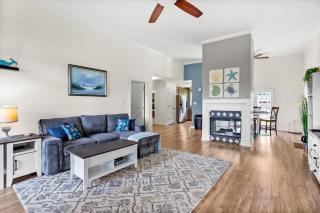 Endless Summer Retreat with Private Pool near Beach - 8