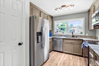 Endless Summer Retreat with Private Pool near Beach - Gautier - 4