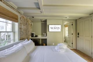 The Nicholas Carriage King Suite 1 Block to King - Charleston - 1
