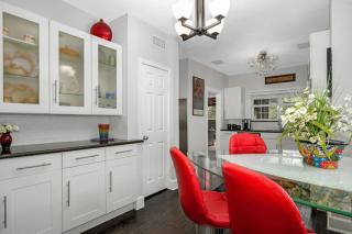 Brand New. The Oak Lawn Glam House. POOL. Backyard Oasis. - Dallas - 7
