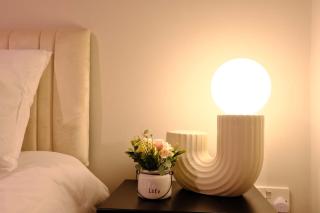 1 bedroom, 3 beds, M1, M62, Wi-Fi, Free Parking - Dewsbury - 2