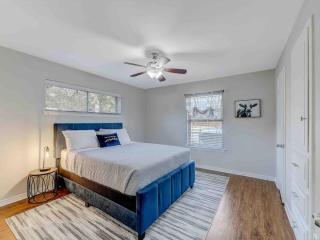5 STAR House - Chic Mid-Century Modern Luxury Home - Dallas - 9