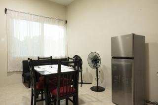 Apartamentos Petenchel, por Aeropuerto Flores Peten no 3 - 4