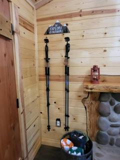 Knotty Shack- Unique Tiny Log Cabin with Hot Tub - 7