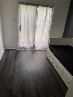 Quaint and Cozy Haven - Toronto - 2