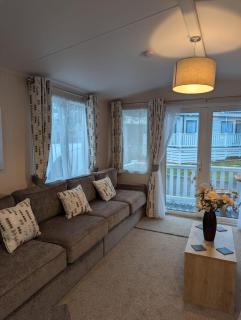 Modern and spacious holiday home at AWARD WINNING SHOREFIELD COUNTRY PARK ENTERTAINMENT PASSES INCLUDED DOG FRIENDLY! - Milford on Sea - 7