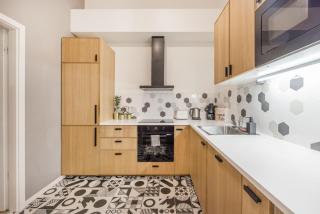 Walk to Opera & Basilica - Live Like a Local - 4