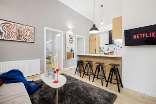 Walk to Opera House - 3BR Live in Budapest Designer Apt - Budapest - 7