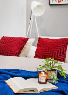 Walk to Opera House - 3BR Live in Budapest Designer Apt - 2