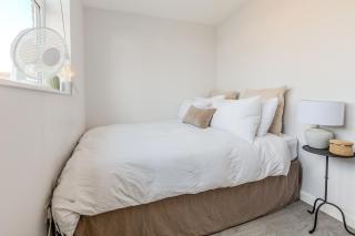 Bright 3BR duplex flat with a terrace in Clapham - 6