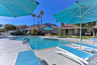 Charming Palm Desert Oasis - An Ideal Getaway Home - 0