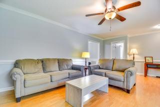 15 Mi to Raleigh Pet-Friendly Home with Fire Pit! - Fuquay-Varina - 5