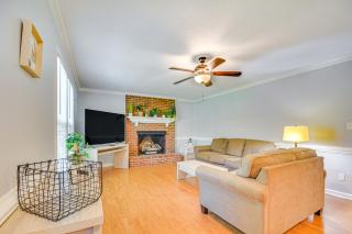15 Mi to Raleigh Pet-Friendly Home with Fire Pit! - Fuquay-Varina - 7
