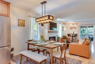 Riverfront Retreat with Hot Tub in Pocono Lake! - Pocono Lake - 5
