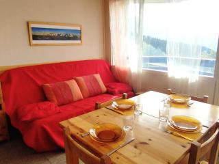 Studio Cabine au Calme, Proche des Pistes et du Centre, Balcon, TV - FR-1-771-68 - 3