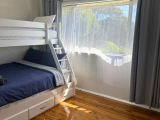 Coastal Escape Noraville - Family Friendly Home - Woodfire Pizza Oven - Norah Head - 6