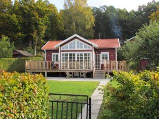 Nice Home In Bräkne-Hoby With 3 Bedrooms And Wifi - Bräkne-Hoby - 0