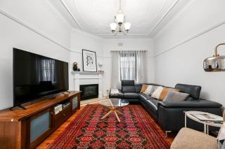 Gardiner Cottage - Stylish & Elegant, Walk to CBD - Orange - 9