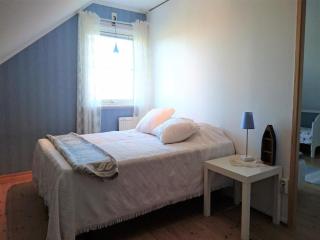 Nice Home In Uddevalla With 1 Bedrooms And Wifi - Uddevalla - 7