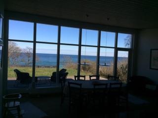 Beautifully Located Holiday Home With A Sea View, - Allinge - 9