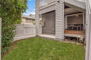 Cedar Street Lodge Lower 2BR Petyard - Brisbane - 9