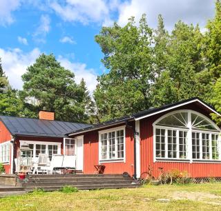Awesome Home In Skälvik With 2 Bedrooms And Wifi - 0