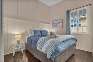 Cedar Street Lodge 5BRMS 3BTHS 2 homes in 1 - Brisbane - 6