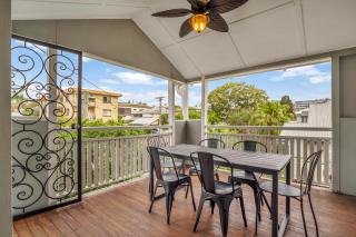 Cedar Street Lodge 5BRMS 3BTHS 2 homes in 1 - Brisbane - 9