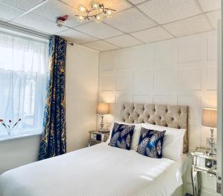 Double Room with Private Bathroom 16 Havelock Street - 6 - 3