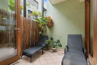 Ideally located 3 BR with Parking & Central & Darling Harbour-10 mins walk - 2