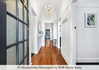 Gardiner Cottage - Stylish & Elegant, Walk to CBD - Orange - 0