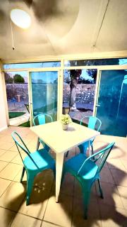 Apartment C, Restful,Cozy, close Sunland Park Mall - 5