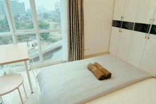 Spacious 2BR West Mark - 6
