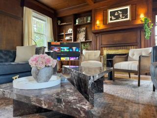 The Colonial at Mount Lebanon by Luxe PGH - Pittsburgh - 6