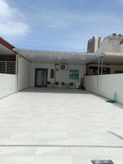 Penang Georgetown Jelutong Luxury House 1-12Pax - Jelutong - 1