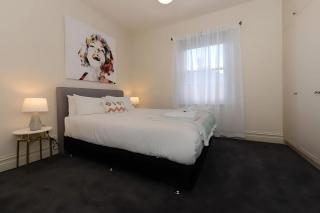 The Lollyshop Apartment in Battery Point - 6