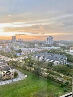 Cozy Shaftsbury Netflix tv box pakin wifi king bed netflix wifi free parking 1116 - Cyberjaya - 3